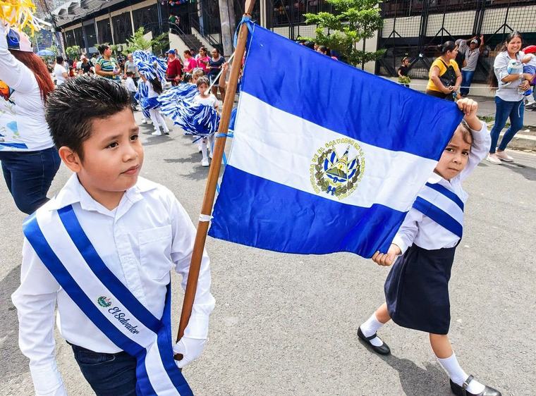 Niñas y niños protagonizarán este domingo los desfiles de Primera Infancia en todo El Salvador