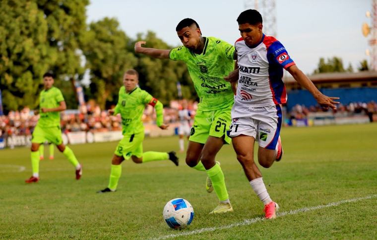 Firpo afiló los cuernos antes de la Copa Centroamericana