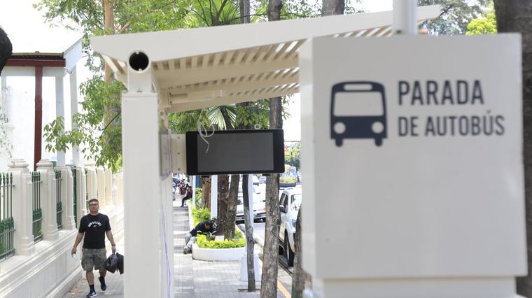Corea del Sur dona $6 millones para paradas de buses inteligentes con GPS